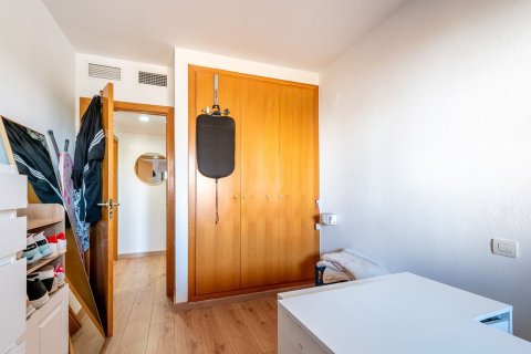 Apartment à vendre à Alicante, Espagne, 3 chambres, 100 m2 No. 196739 - photo 8