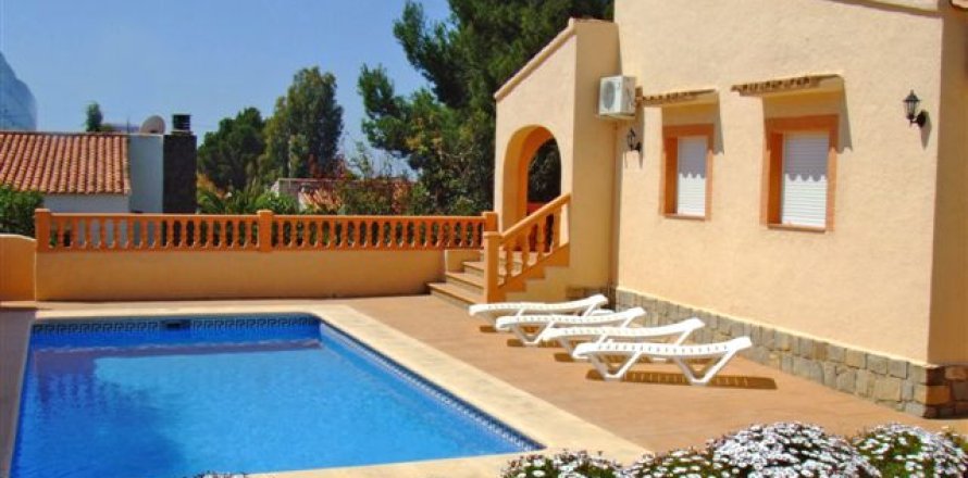 Villa in Calpe, Alicante, Spanien 3 Schlafzimmer, 90 m2 Nr. 196741