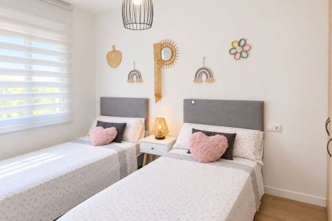 Villa à vendre à Alicante, Espagne, 3 chambres, 110 m2 No. 196738 - photo 5