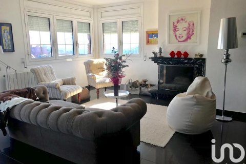 Dom w Sant Boi de Llobregat, Barcelona, Hiszpania 4 sypialnie, 270 mkw. nr 153841 – zdjęcie 11