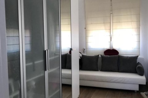 Dom w Sant Boi de Llobregat, Barcelona, Hiszpania 4 sypialnie, 270 mkw. nr 153841 – zdjęcie 19