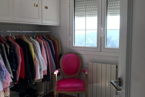 Dom w Sant Boi de Llobregat, Barcelona, Hiszpania 4 sypialnie, 270 mkw. nr 153841 – zdjęcie 21