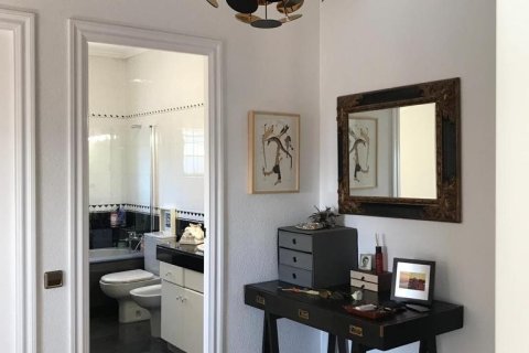 Dom w Sant Boi de Llobregat, Barcelona, Hiszpania 4 sypialnie, 270 mkw. nr 153841 – zdjęcie 18