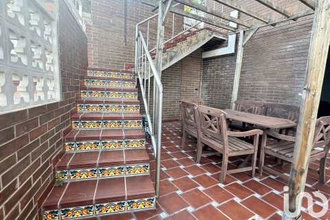 Dom w Sant Boi de Llobregat, Barcelona, Hiszpania 4 sypialnie, 270 mkw. nr 153841 – zdjęcie 7