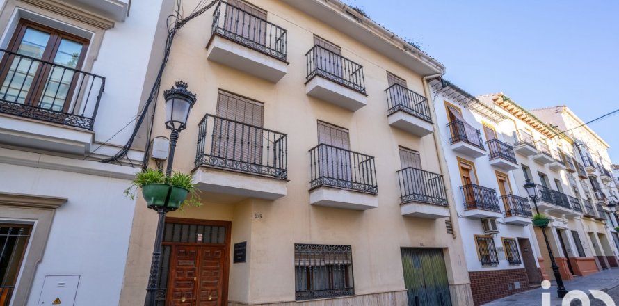 Dom w Velez-Malaga, Malaga, Hiszpania 13 sypialni, 811 mkw. nr 153845
