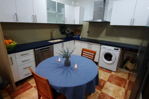 House for sale Cullera, Valencia, Spain 6 bedrooms, 540 sq.m. No. 116913 - photo 3