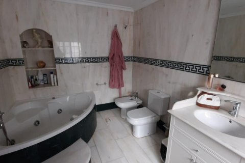 House for sale Cullera, Valencia, Spain 6 bedrooms, 540 sq.m. No. 116913 - photo 20