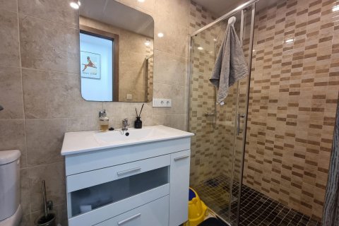 Apartment for sale Torrevieja, Alicante, Spain 4 bedrooms, 120 sq.m. No. 116919 - photo 17