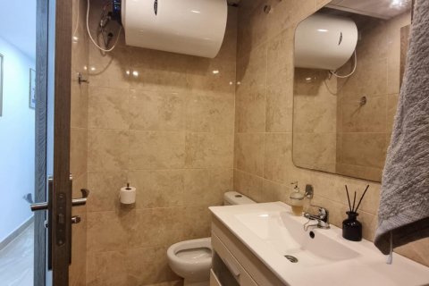 Apartment for sale Torrevieja, Alicante, Spain 4 bedrooms, 120 sq.m. No. 116919 - photo 18