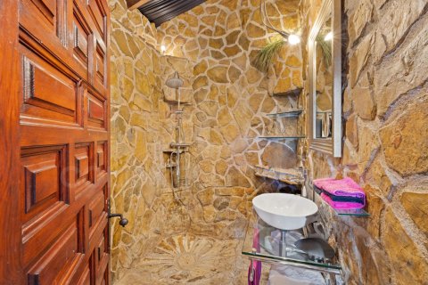 House for sale in Javea, Alicante, Spain 4 bedrooms, 346 sq.m. No. 157076 - photo 16