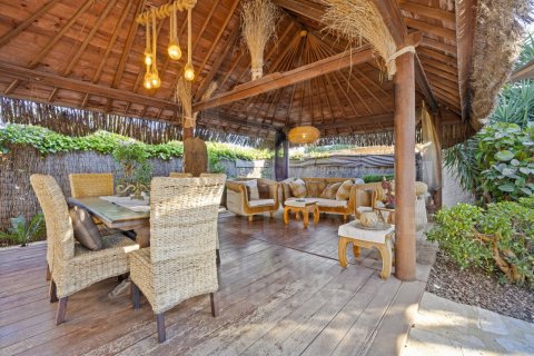 House for sale in Javea, Alicante, Spain 4 bedrooms, 346 sq.m. No. 157076 - photo 24