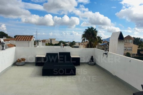 Dom w La Nucia, Alicante, Hiszpania 3 sypialnie, 205 mkw. nr 157081 – zdjęcie 20