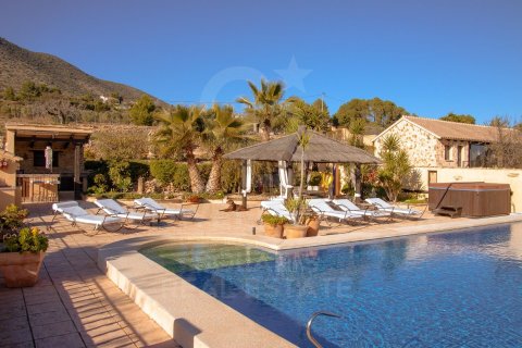 Hus i Benissa, Alicante, Spanien 8 sovrum, 607 kvm. Nr. 157079