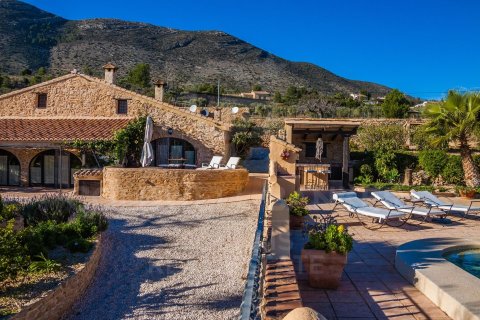 House for sale in Benissa, Alicante, Spain 8 bedrooms, 607 sq.m. No. 157079 - photo 2