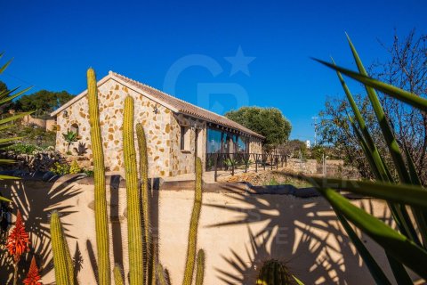 House for sale in Benissa, Alicante, Spain 8 bedrooms, 607 sq.m. No. 157079 - photo 11