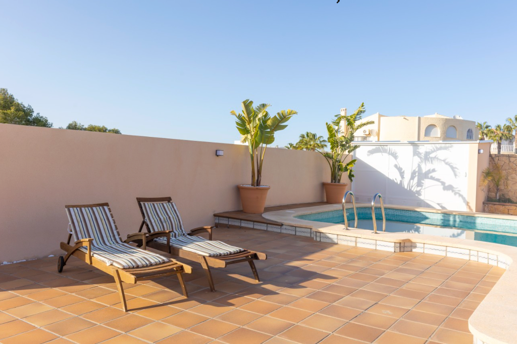 Villa in Torrevieja, Alicante, Spain 5 bedrooms, 407 sq.m. No. 145421