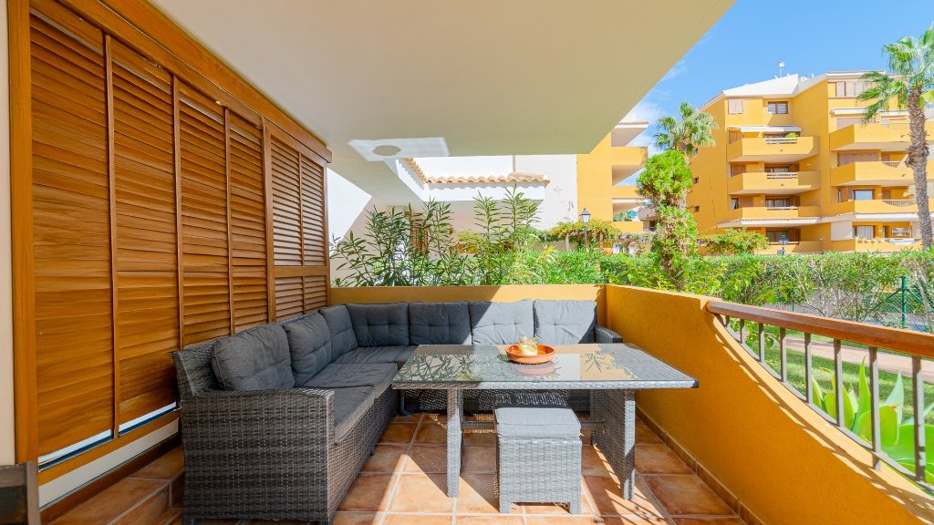 Huoneisto Punta Prima, Alicante, Espanja 2 makuuhuonetta, 84 m2 No. 145425
