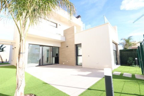 Villa for sale in Los Alcazares, Murcia, Spain 3 bedrooms, 122 sq.m. No. 145424 - photo 2
