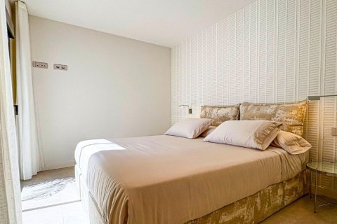 Продажа виллы в Сьюдад Кесада, Аликанте, Испания 4 спальни, 265м2 №145426 - фото 13