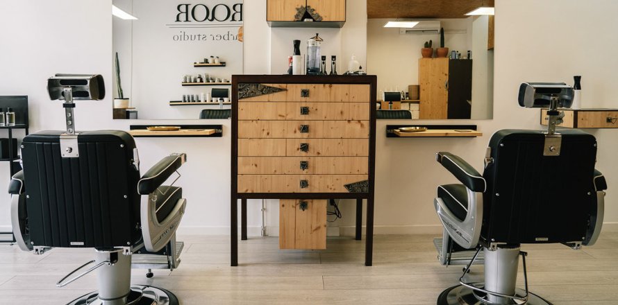 Commercial property in Barcelona, Spain 105 sq.m. No. 143224