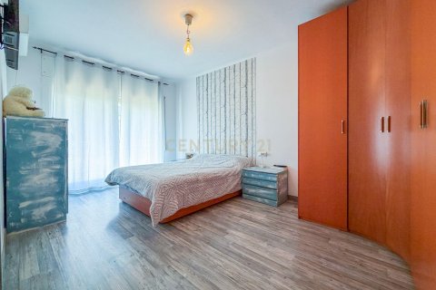 Apartment for sale in Premia De Dalt, Barcelona, Spain 4 bedrooms, 84 sq.m. No. 166888 - photo 13