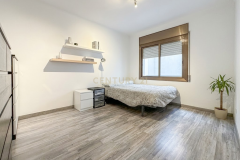 Apartment for sale in Premia De Dalt, Barcelona, Spain 4 bedrooms, 84 sq.m. No. 166888 - photo 19