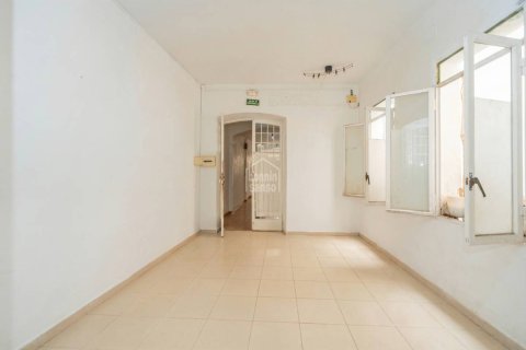 Propiedad comercial en venta en Mahon, Menorca, España 8 dormitorios, 398 m2 No. 149412 - foto 3