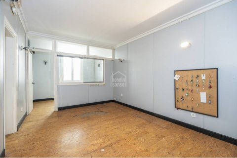 Propiedad comercial en venta en Mahon, Menorca, España 8 dormitorios, 398 m2 No. 149412 - foto 11