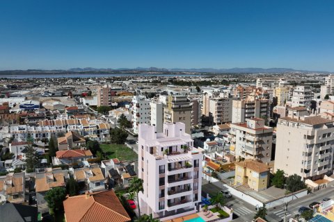Apartamento en venta en Torrevieja, Alicante, España 2 dormitorios, 67 m2 No. 196423 - foto 11