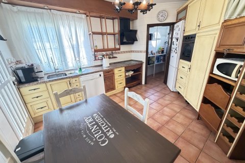 Продажа таухауса в Аликанте, Испания 4 спальни, 125м2 №196420 - фото 7