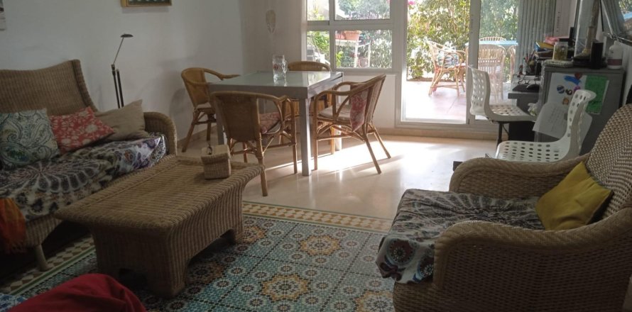 Duplex Valencia, Spain 4 bedrooms, 120 sq.m. No. 133420