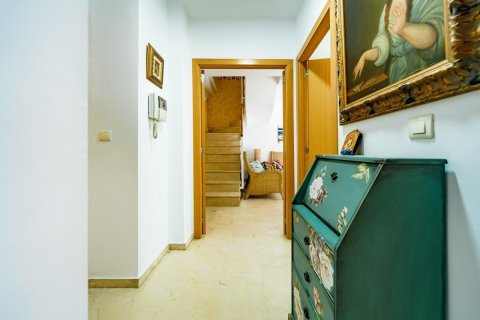 Duplex for sale Valencia, Spain 4 bedrooms, 120 sq.m. No. 133420 - photo 9