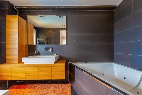 Wohnung zum Verkauf Valencia, Spanien 3 Schlafzimmer, 160 m2 Nr. 133421 - Foto 16