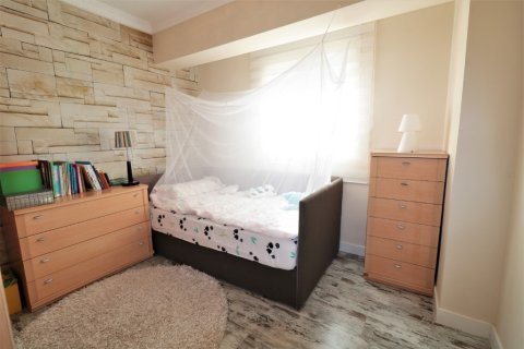 Huoneisto myytävänä Torrevieja, Alicante, Espanja, 3 makuuhuonetta, 108 m2 No. 145986 - kuva 19