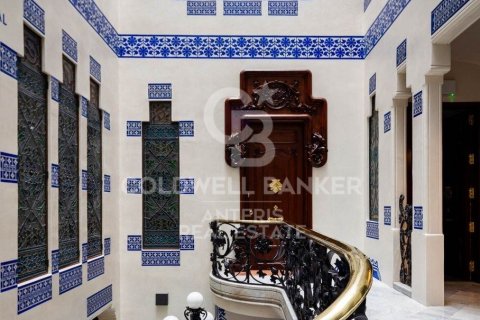 Продажа квартиры в Барселона, Испания 3 спальни, 183м2 №160089 - фото 12