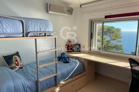 Продажа дома в Палафружель, Герона, Испания 5 спален, 375м2 №160088 - фото 25