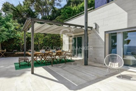 House for sale in Palafrugell, Girona, Spain 5 bedrooms, 375 sq.m. No. 160088 - photo 9