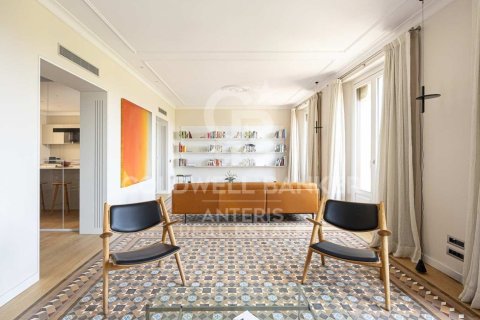 Продажа квартиры в Барселона, Испания 3 спальни, 184м2 №160091 - фото 7