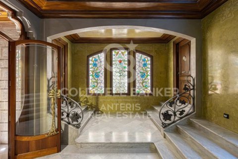 Продажа квартиры в Барселона, Испания 3 спальни, 184м2 №160091 - фото 5