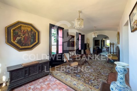House for sale in Barcelona, Spain 8 bedrooms, 963 sq.m. No. 160092 - photo 17