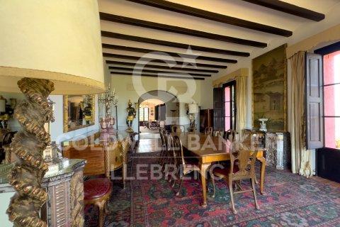 House for sale in Barcelona, Spain 8 bedrooms, 963 sq.m. No. 160092 - photo 26