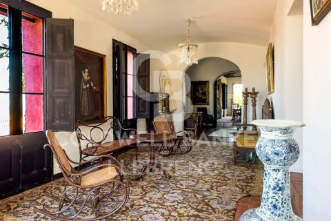House for sale in Barcelona, Spain 8 bedrooms, 963 sq.m. No. 160092 - photo 9