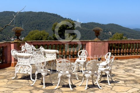 Dom w Barcelona, Hiszpania 8 sypialni, 963 mkw. nr 160092 – zdjęcie 5