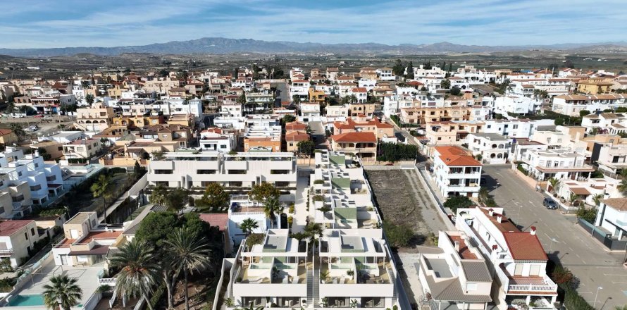 Apartment in Vera, Almeria, Spain 3 bedrooms, 100 sq.m. No. 191890