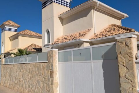 Villa zum Verkauf in Alicante, Spanien 3 Schlafzimmer, 225 m2 Nr. 146406 - Foto 1