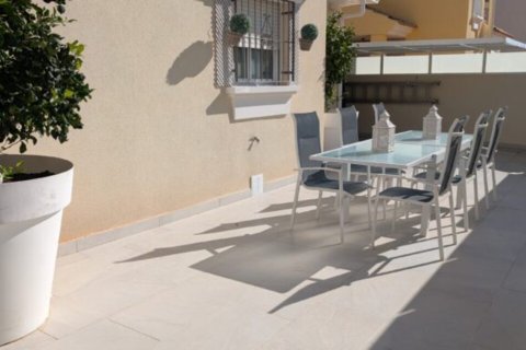 Villa zum Verkauf in Alicante, Spanien 3 Schlafzimmer, 225 m2 Nr. 146406 - Foto 2