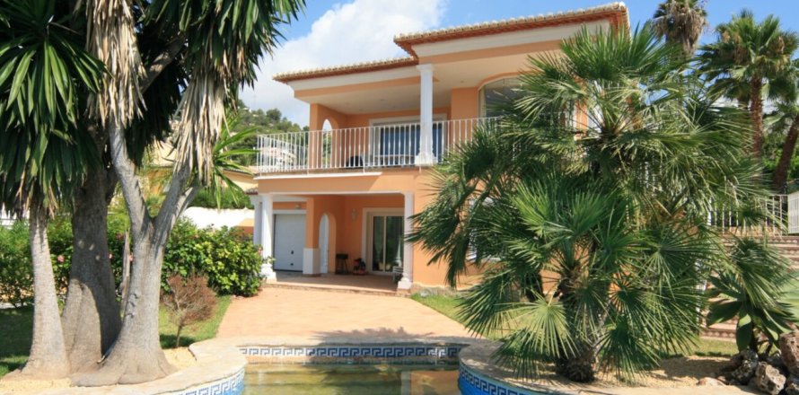 Villa in Moraira, Alicante, Spanien 4 Schlafzimmer, 300 m2 Nr. 146401
