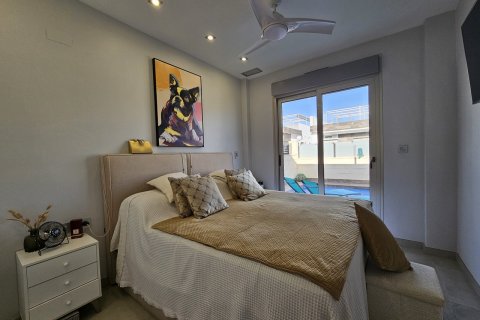 Villa for sale Alicante, Spain 3 bedrooms, 98 sq.m. No. 115973 - photo 11