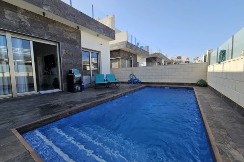 Villa for sale Alicante, Spain 3 bedrooms, 98 sq.m. No. 115973 - photo 2