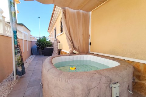 Apartamento en venta en Villamartin, Alicante, España 2 dormitorios, 58 m2 No. 196434 - foto 27